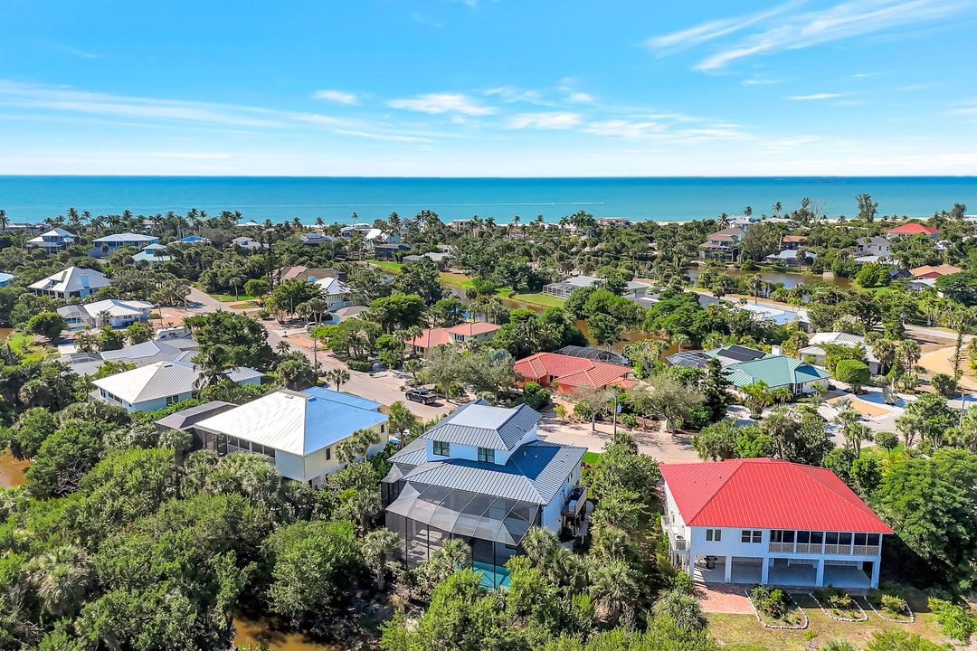 1044 Fish Crow Rd, Sanibel, FL 33957