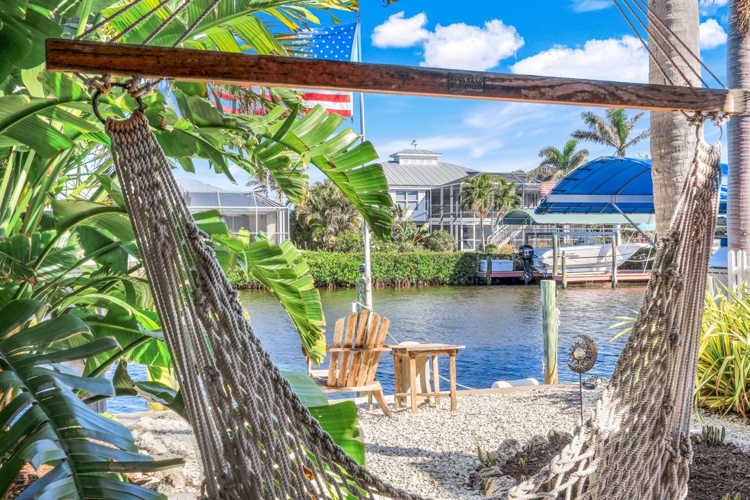 3232 Stabile Rd, Saint James City, FL 33956