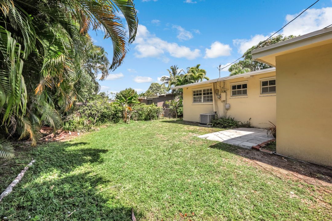 801 NW 26th St, Wilton Manors, FL 33311