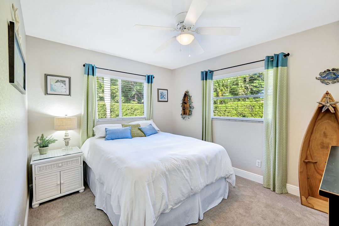 39 Mentor Dr, Naples, FL 34110