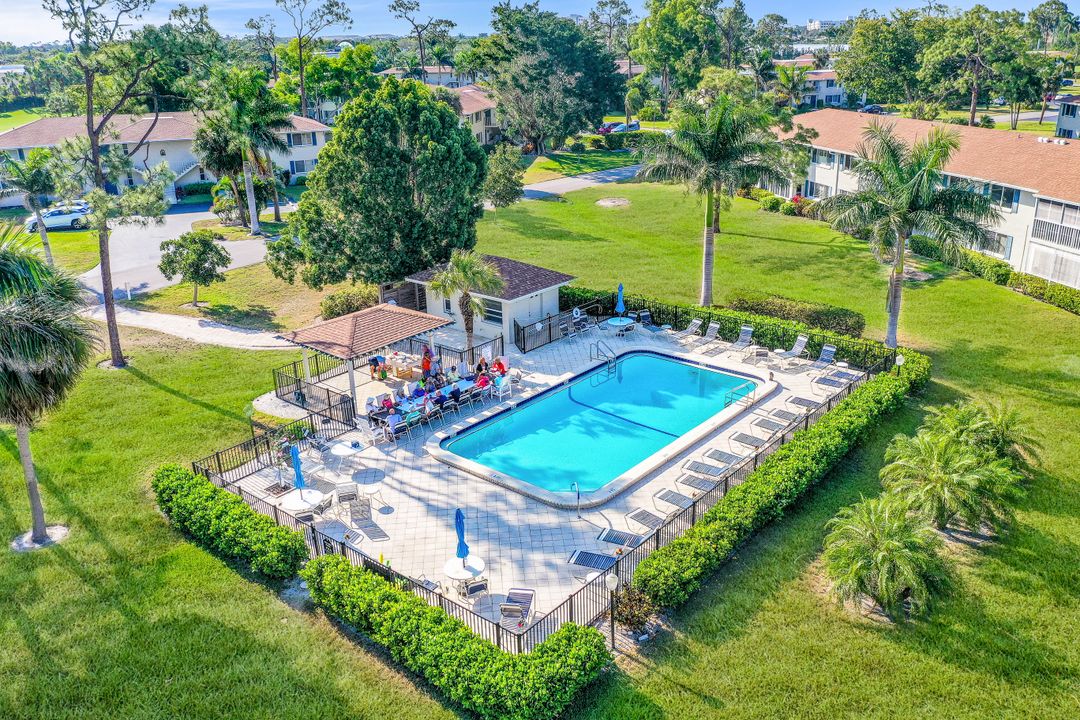 259 Winners Cir Unit 4, Naples, FL 34112