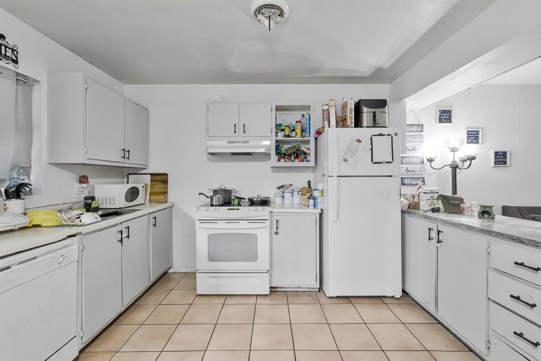 17434 E Carnegie Cir #A & B, Fort Myers, FL 33967