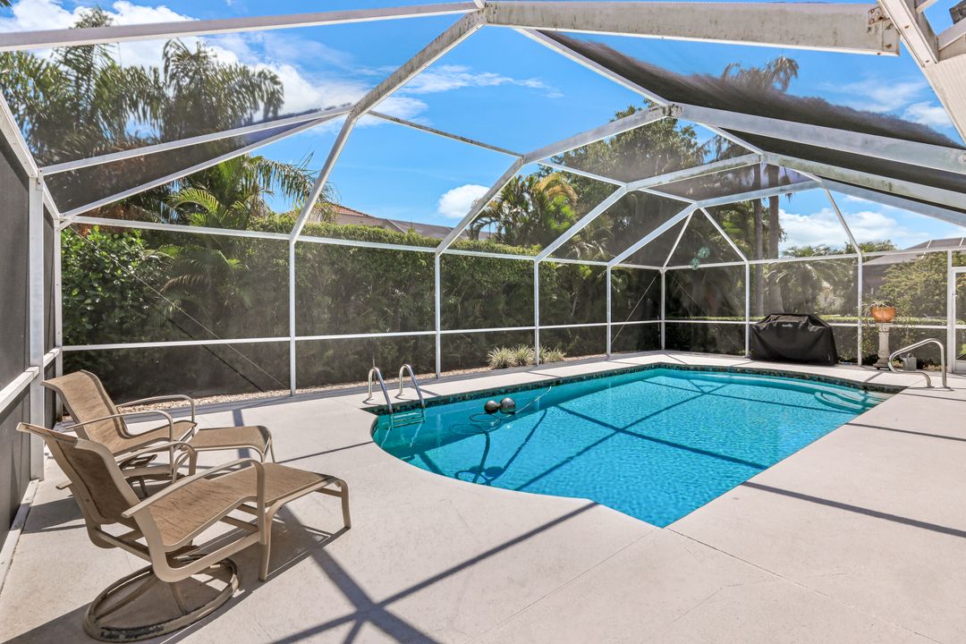 4332 Mistlethrush Ln, Naples, FL 34119
