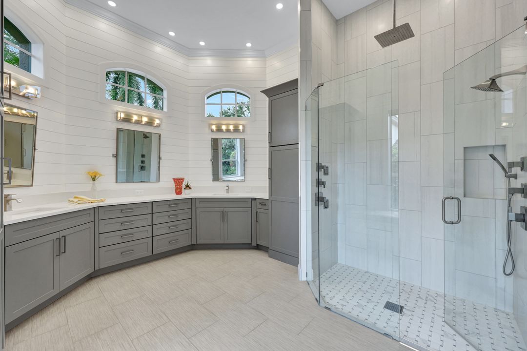 12219 Collier's Reserve Dr, Naples, FL 34110