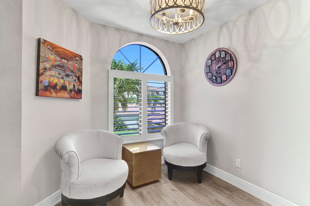 7056 Pelican Bay Blvd #201, Naples, FL 34108