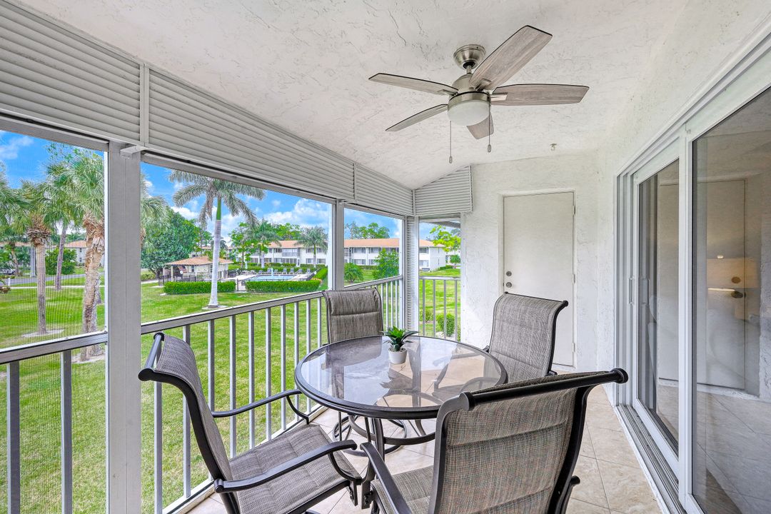 259 Winners Cir Unit 4, Naples, FL 34112