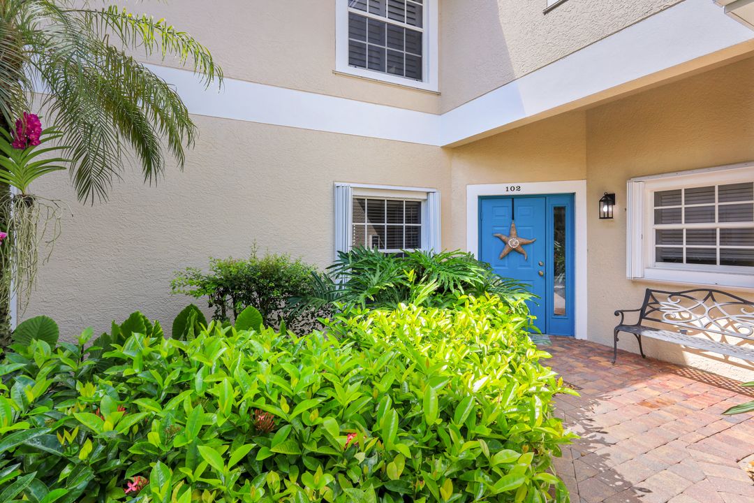 6355 Lexington Ct #102, Naples, FL 34110