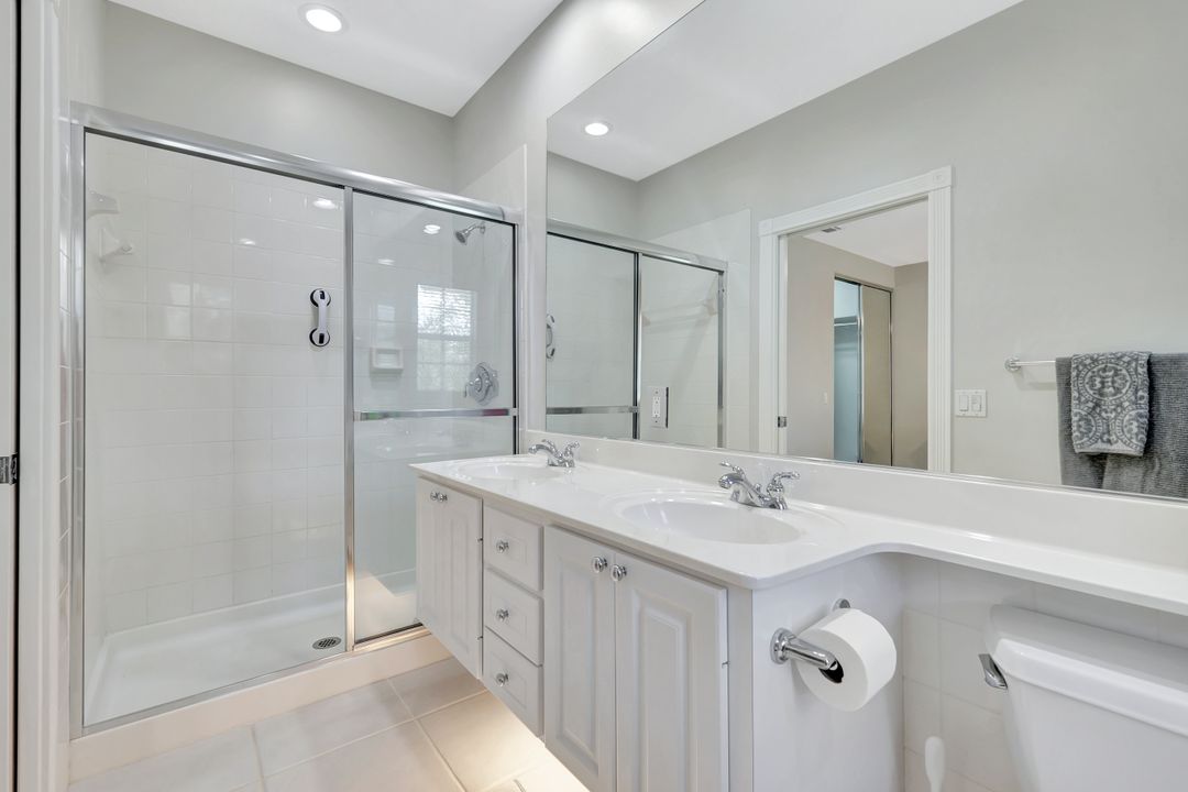 28508 Alessandria Cir, Bonita Springs, FL 34135