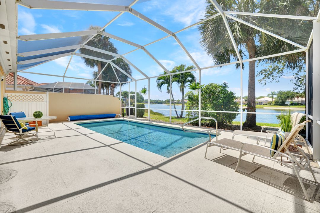 3713 Whidbey Way, Naples, FL 34119