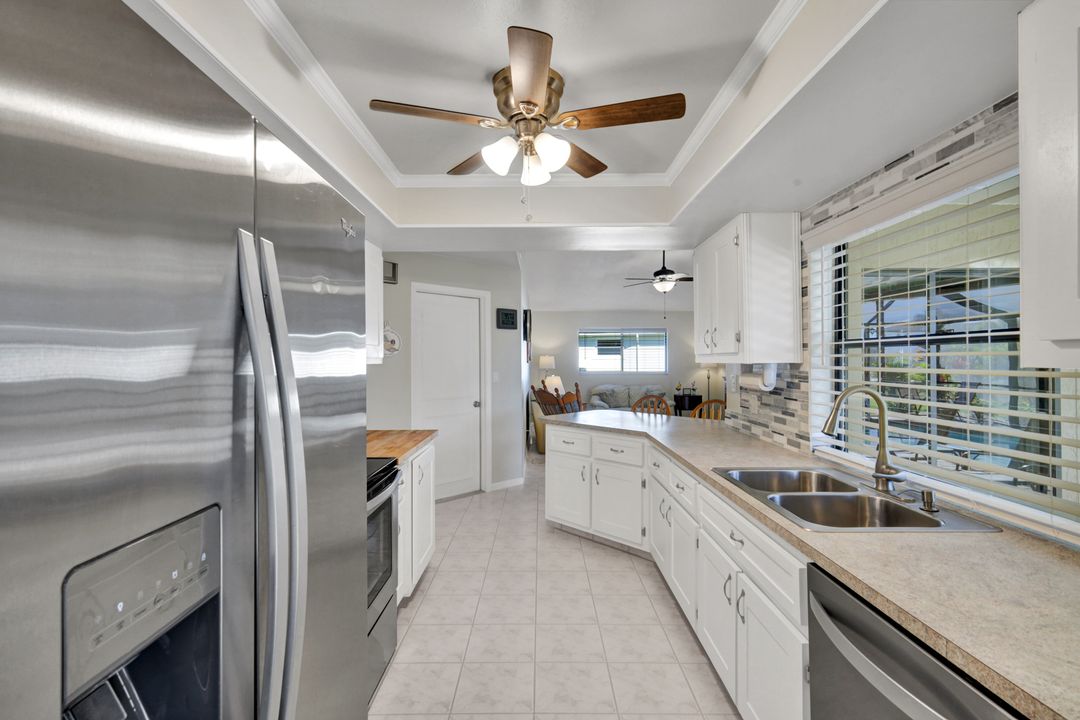 215 SE 12th Ave, Cape Coral, FL 33990