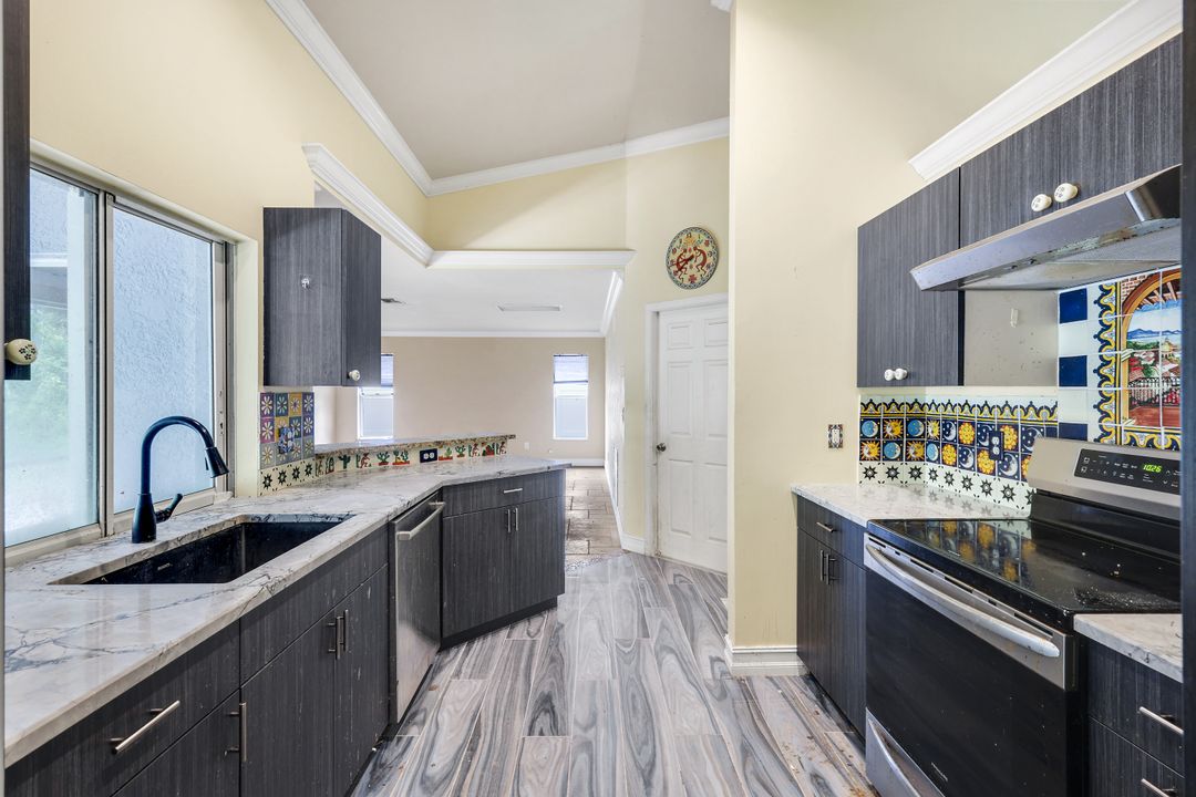 341 41st Ave NE, Naples, FL 34120