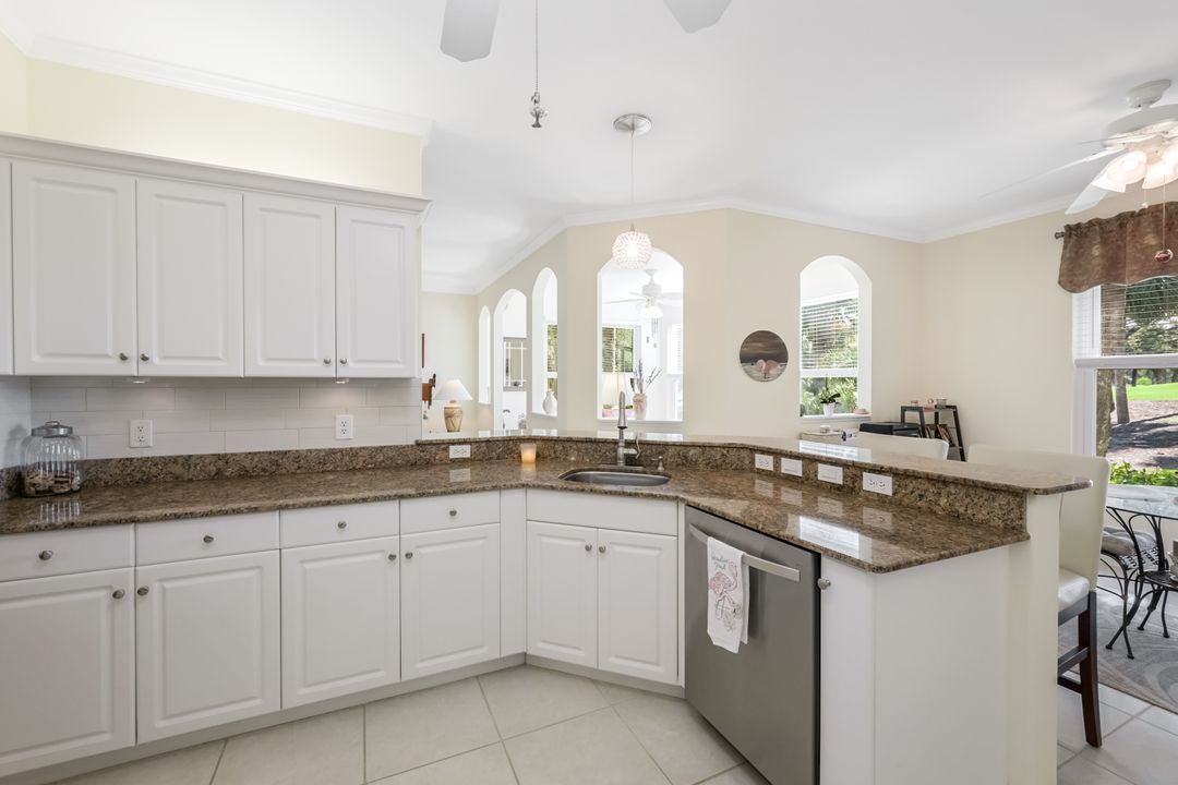 1320 Charleston Square Dr #101, Naples, FL 34110