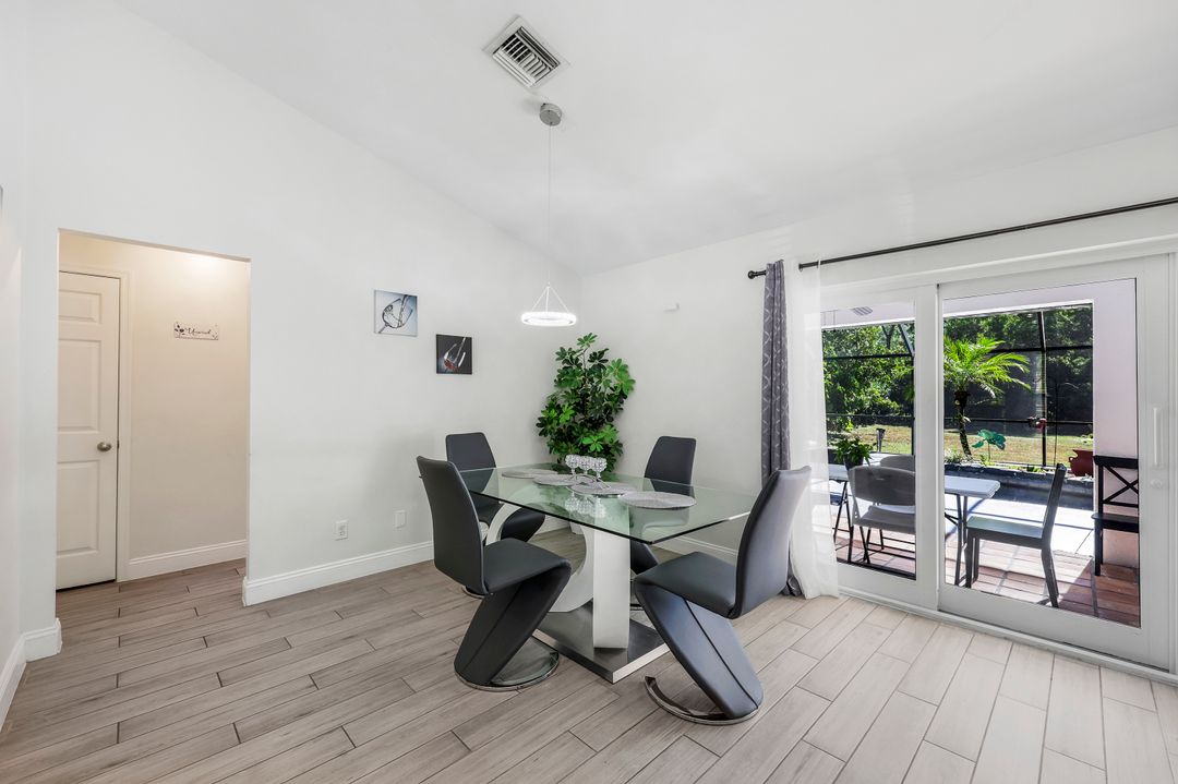 5770 Copper Leaf Ln, Naples, FL 34116