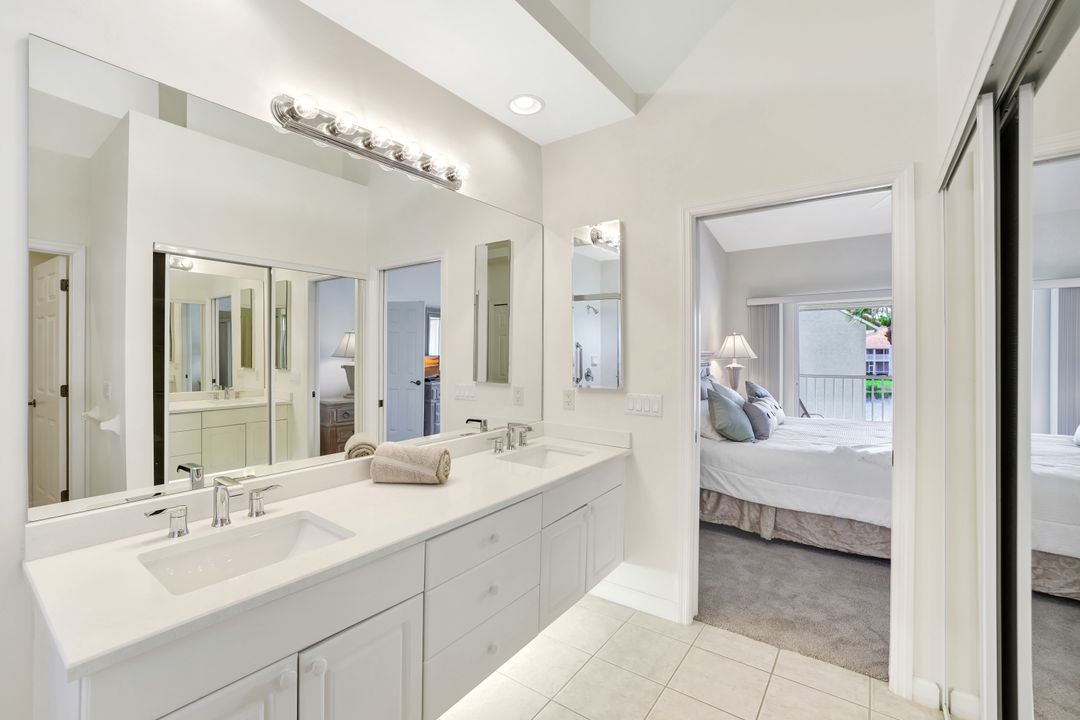 2370 Magnolia Ave #2, Naples, FL 34112