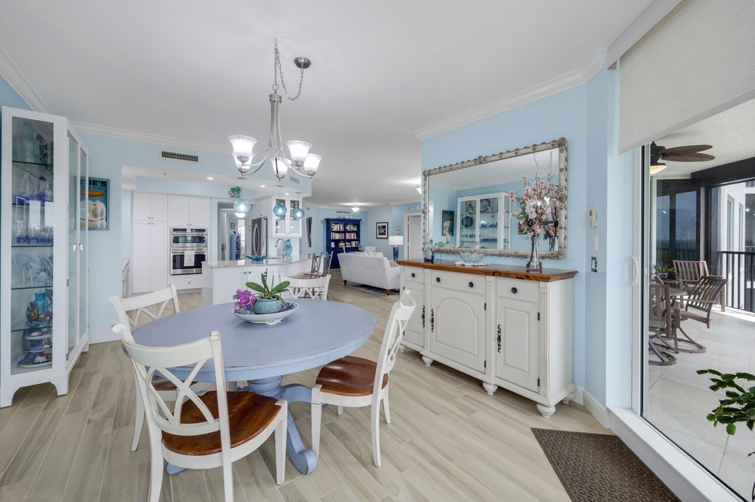 1060 Borghese Ln #1404, Naples, FL 34114