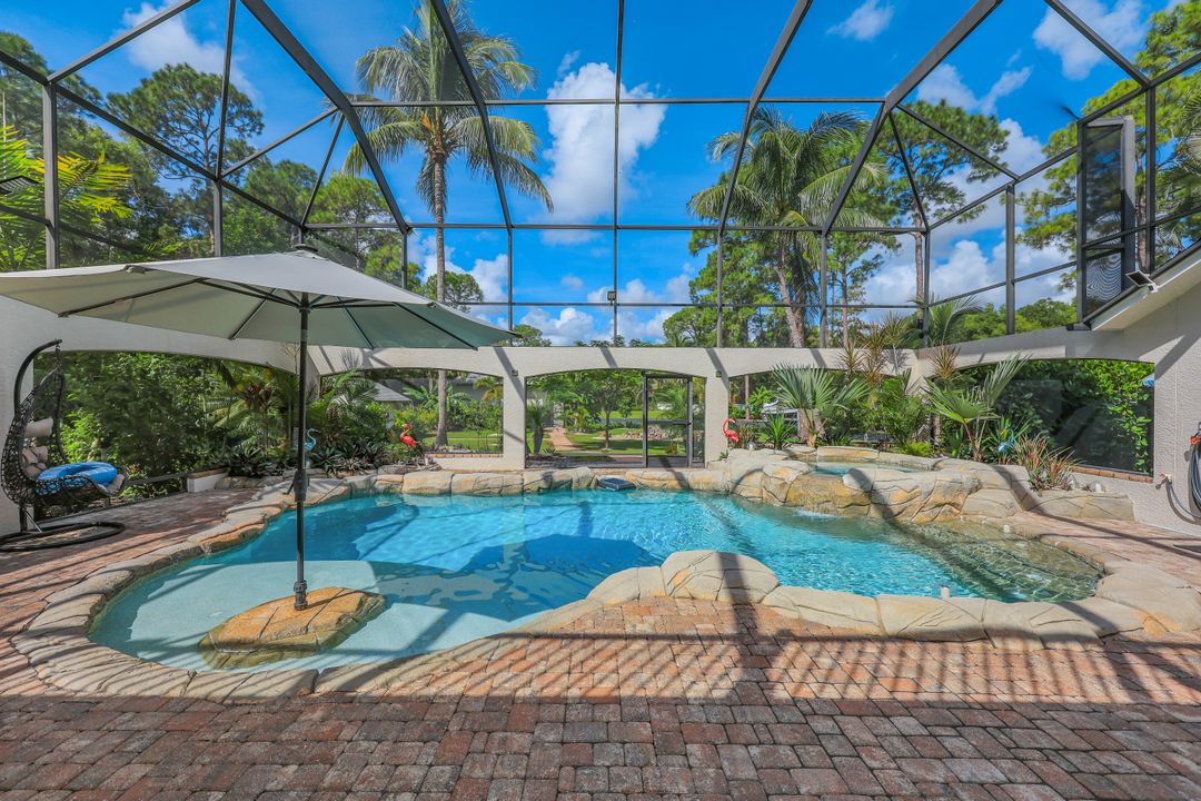 2061 Santa Barbara Blvd, Naples, FL 34116