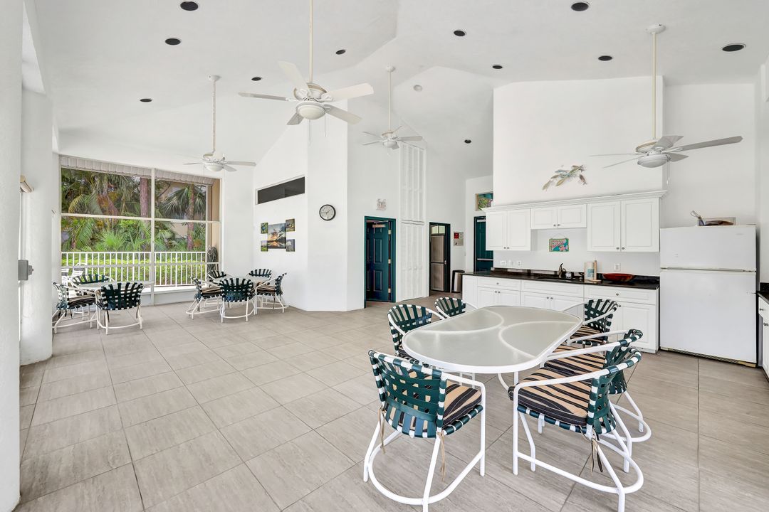 2811 Aintree Ln  #E204, Naples, FL 34112