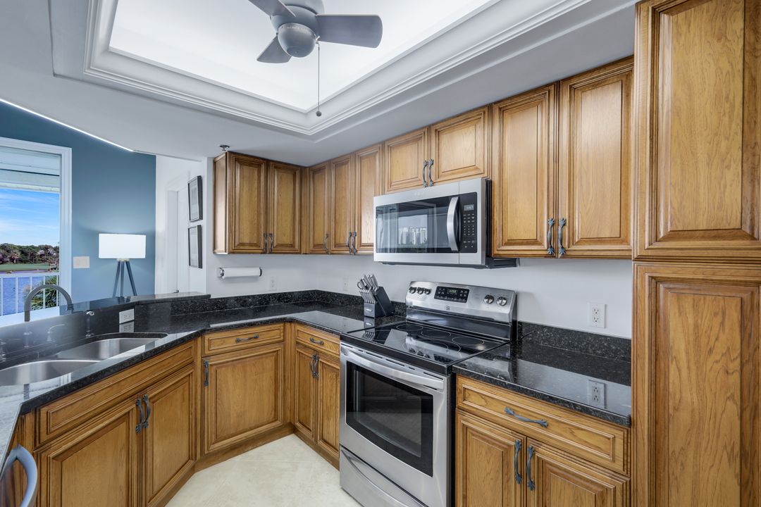 4130 Bayhead Dr #303, Bonita Springs, FL 34134