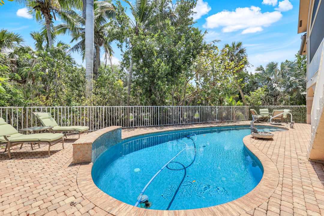 940 Sea Oats Ct, Marco Island, FL 34145