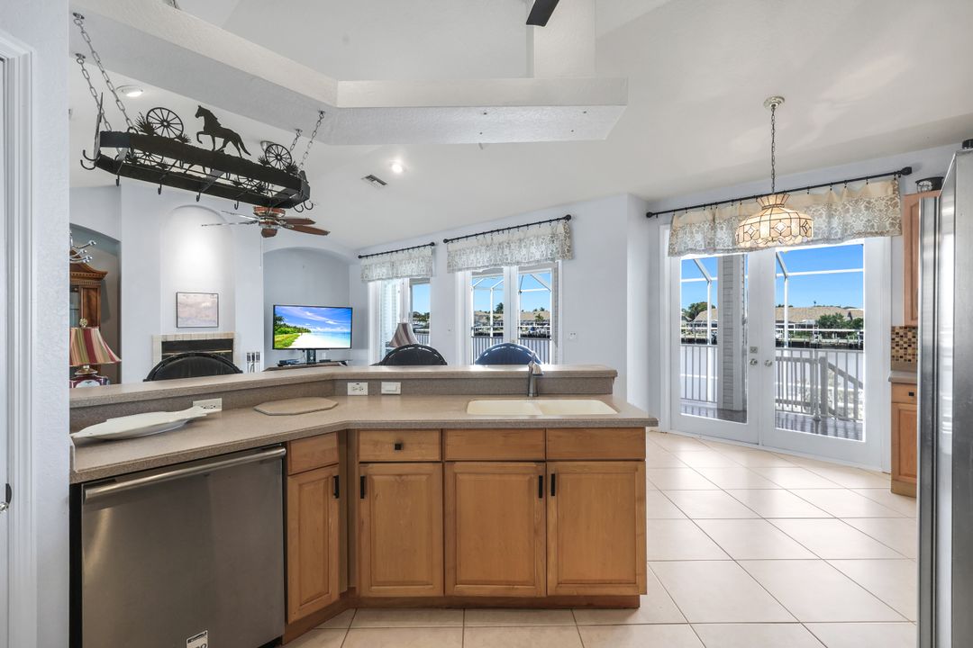 183 Sunset Cay, Naples, FL 34114