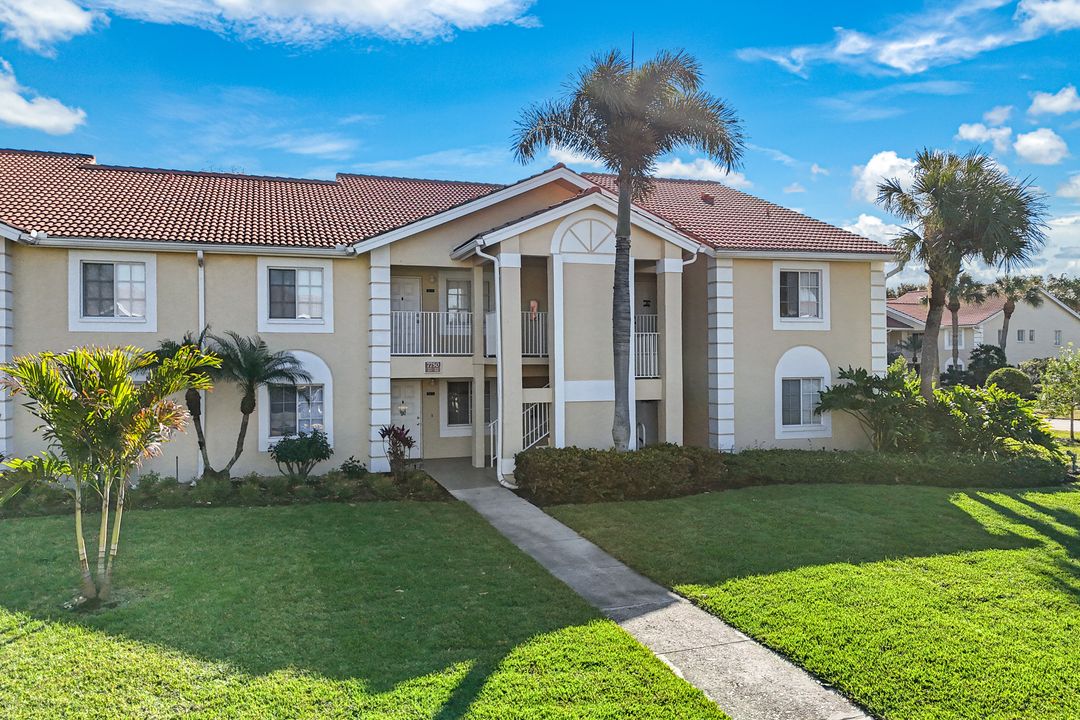 7750 Jewel Ln #103, Naples, FL 34109