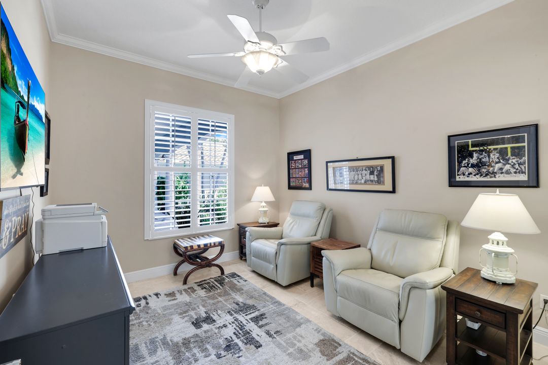 2896 Hatteras Way, Naples, FL 34119