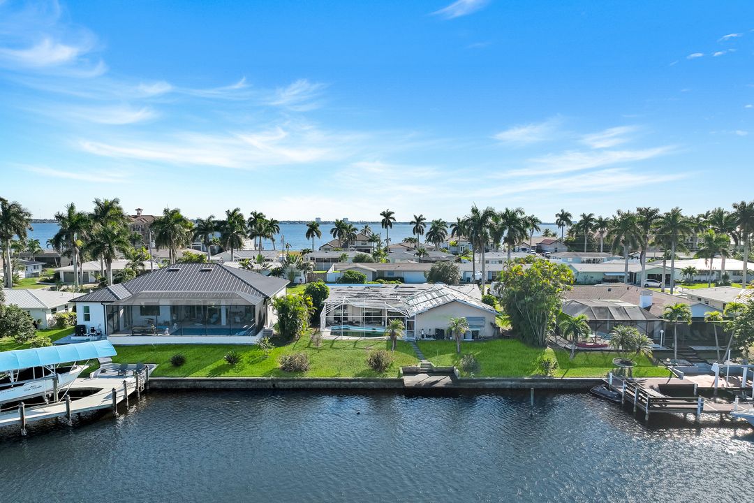 441 Bayshore Dr, Cape Coral, FL 33904