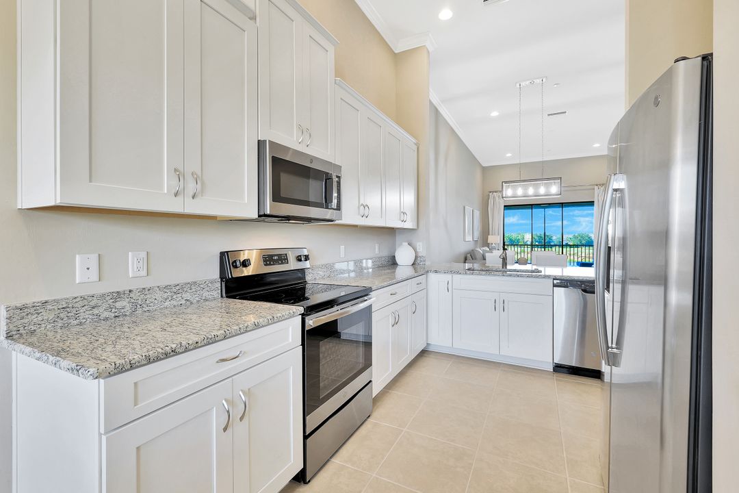 9385 Pocida Ct #202, Naples, FL 34119