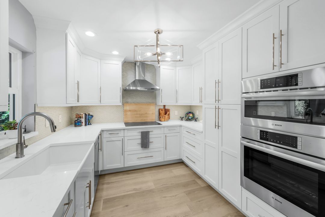 27984 Carl Cir, Bonita Springs, FL 34135