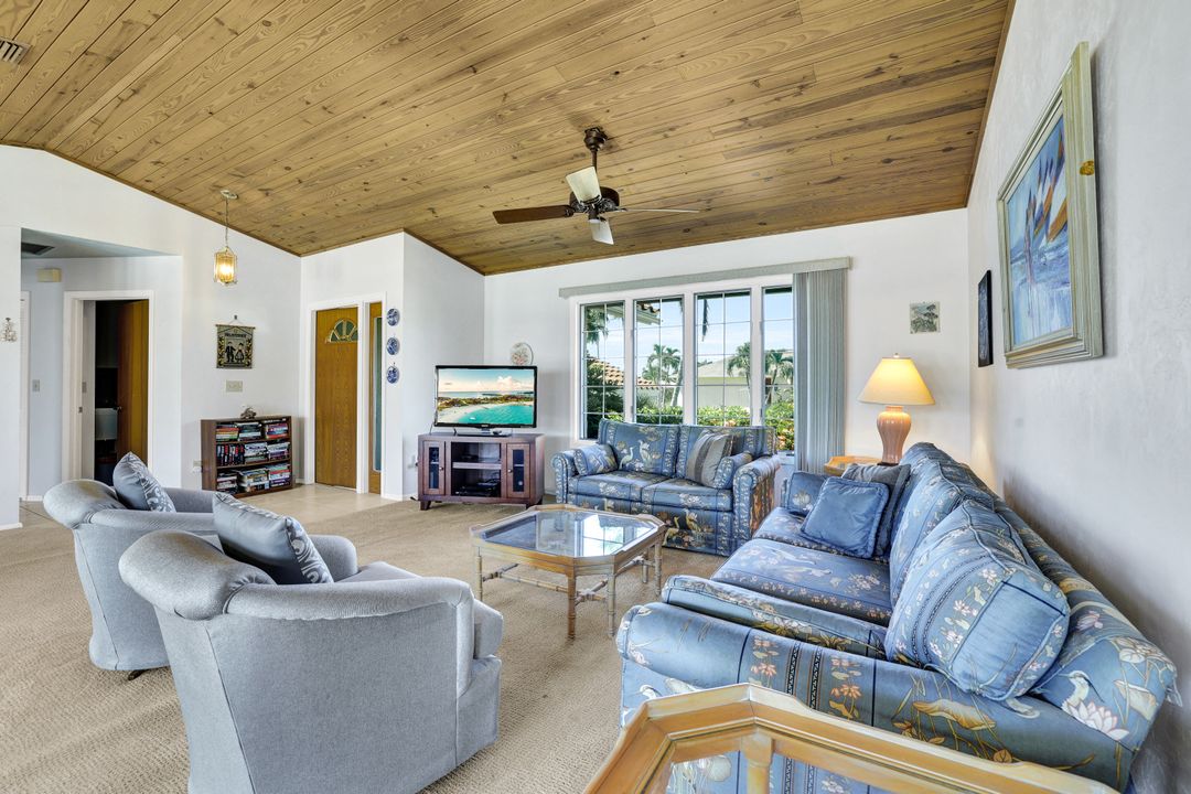 421 Cottage Ct, Marco Island, FL 34145