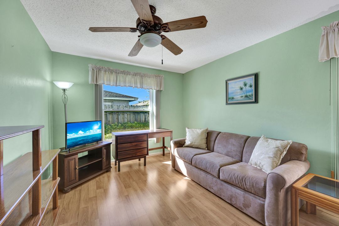 9857 Owlclover St, Fort Myers, FL 33919