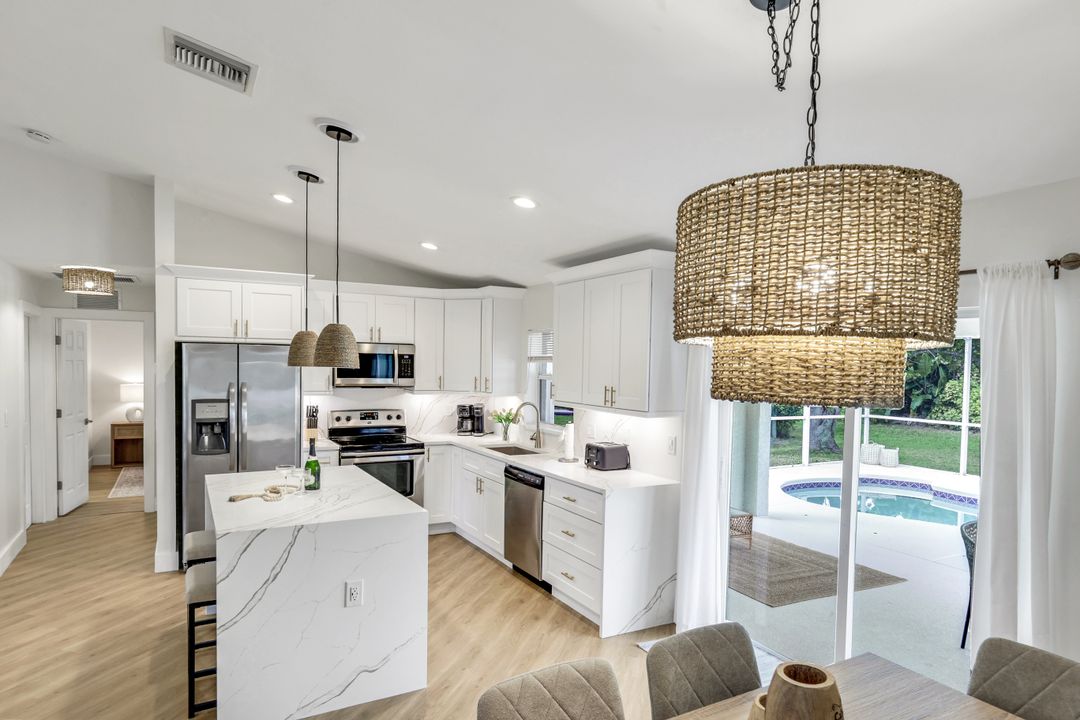 3322 Oasis Blvd, Cape Coral, FL 33914