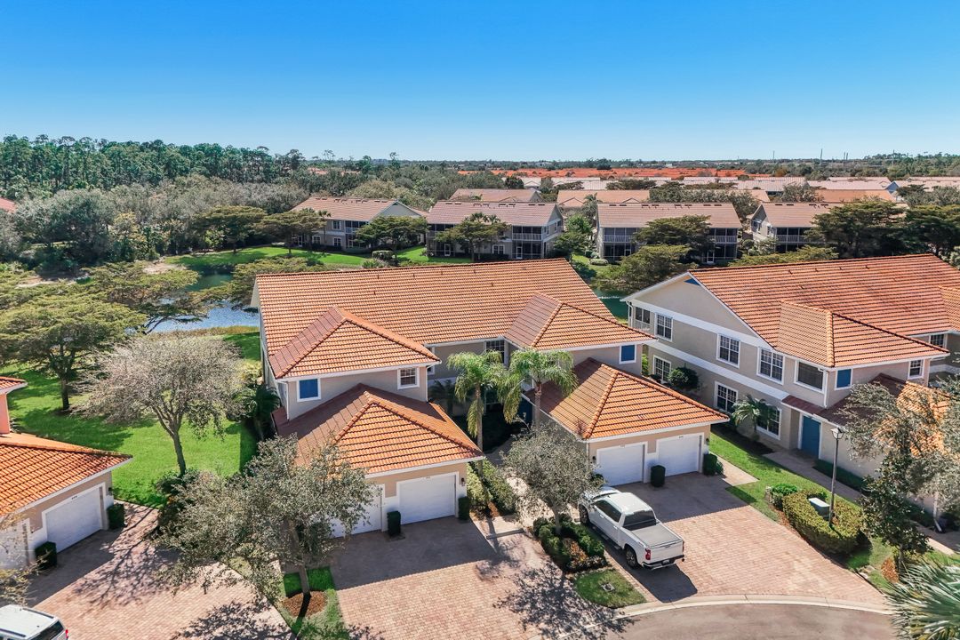 6360 Lexington Ct  #201, Naples, FL 34110