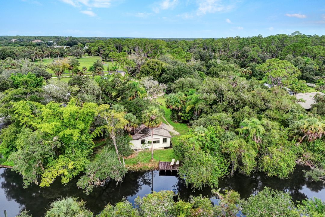 18200 Elmwood Dr, Alva, FL 33920