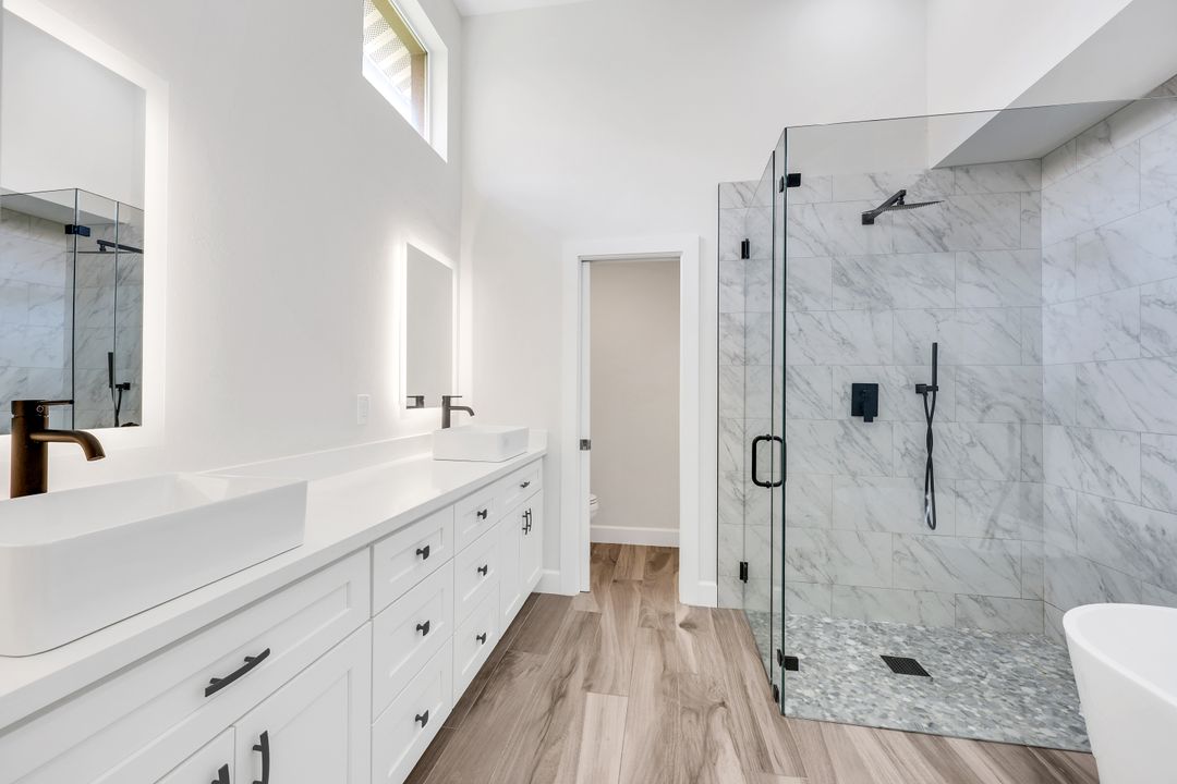 123 Napa Ridge Way, Naples, FL 34119