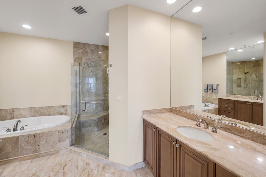 4951 Bonita Bay Blvd #PH302, Bonita Springs, FL 34134