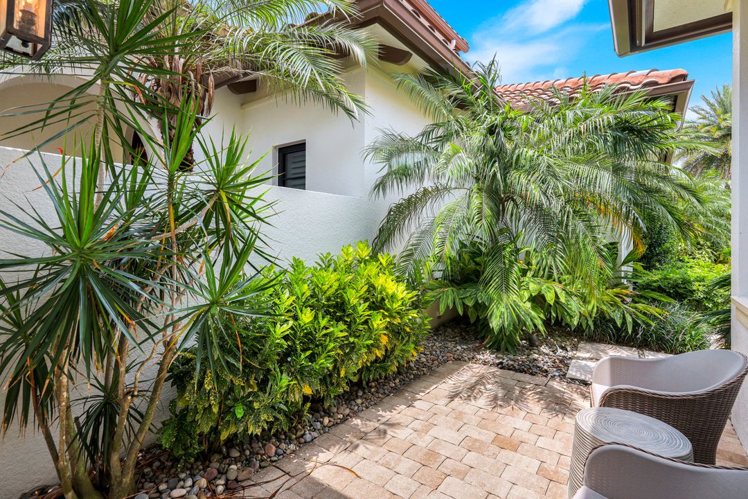 16448 Talis Park Dr, Naples, FL 34110