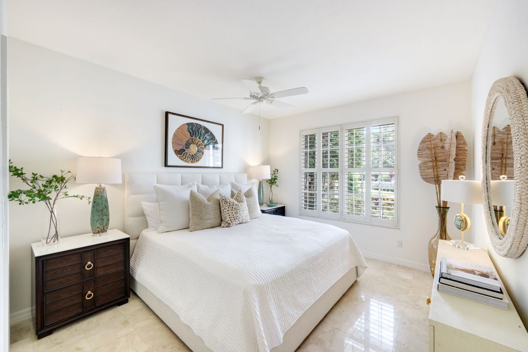 211 Via Napoli, Naples, FL 34105