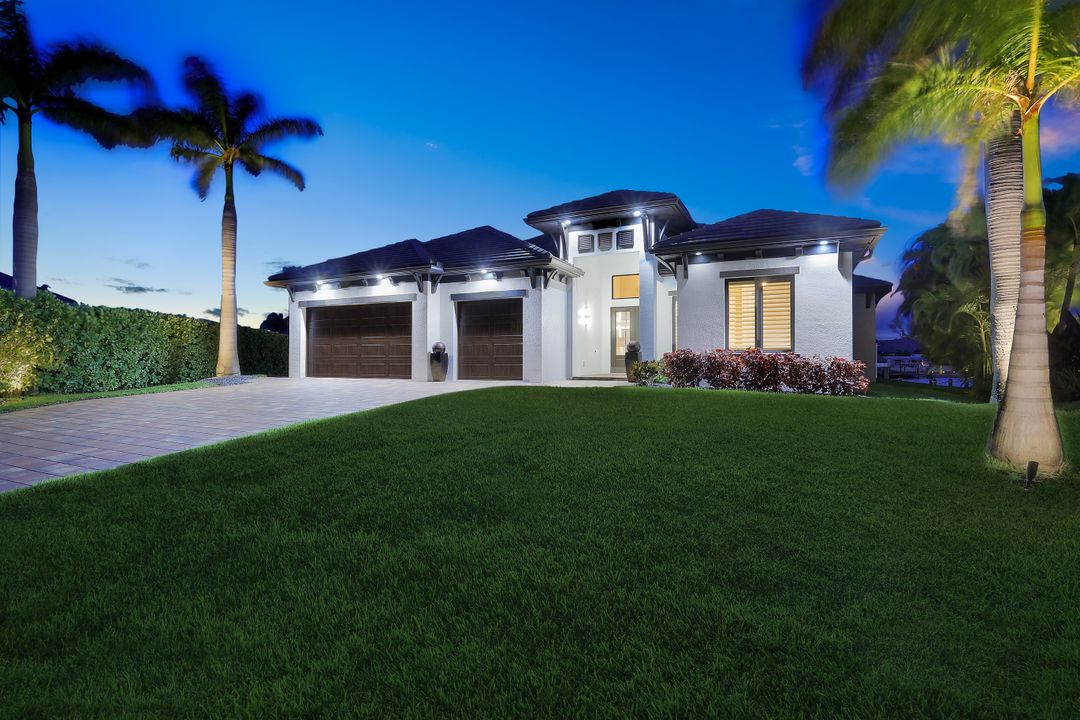 128 NW 39th Ave, Cape Coral, FL 33993