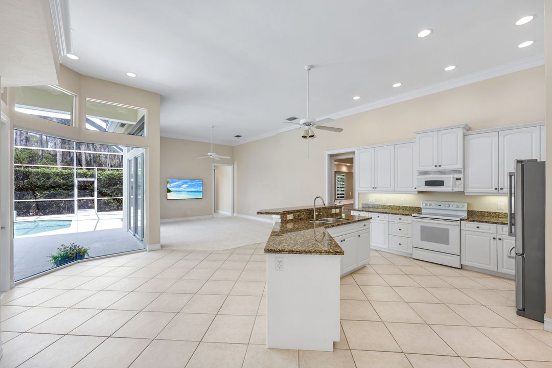 3899 Midshore Dr, Naples, FL 34109