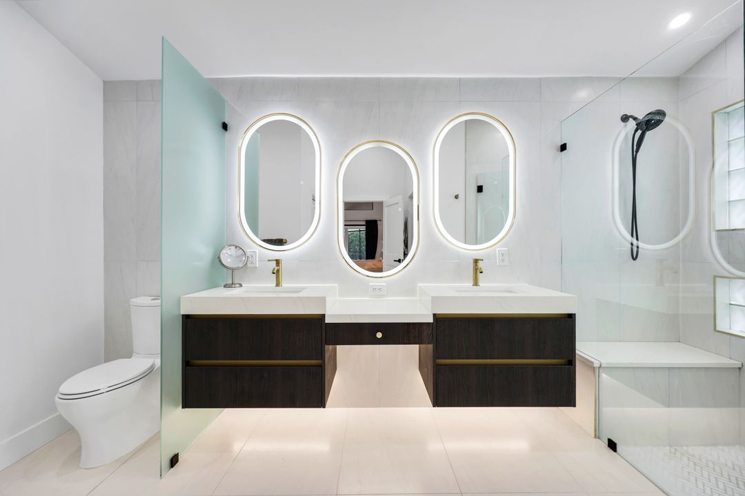 806 Knoll Wood Ct, Naples, FL 34108