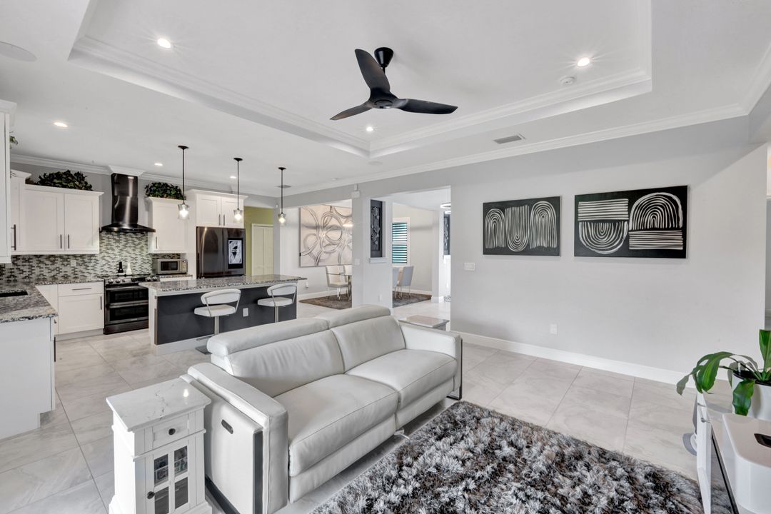 2552 52nd Ave NE, Naples, FL 34120