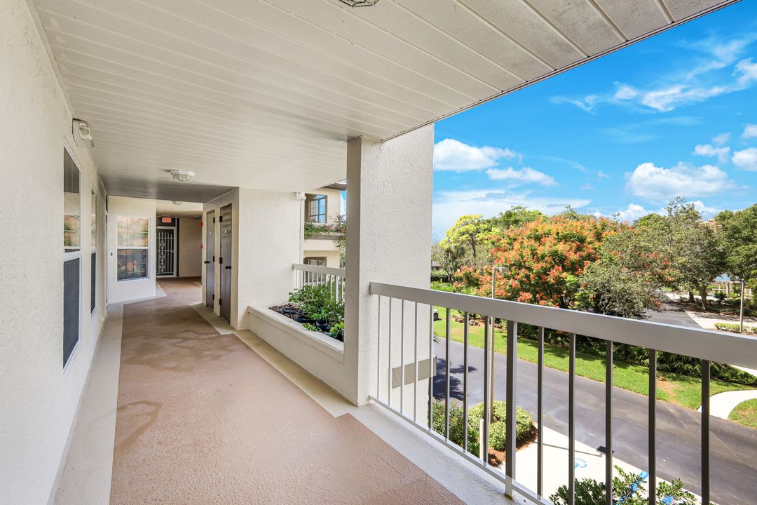 26900 Wedgewood Dr #304, Bonita Springs, FL 34134