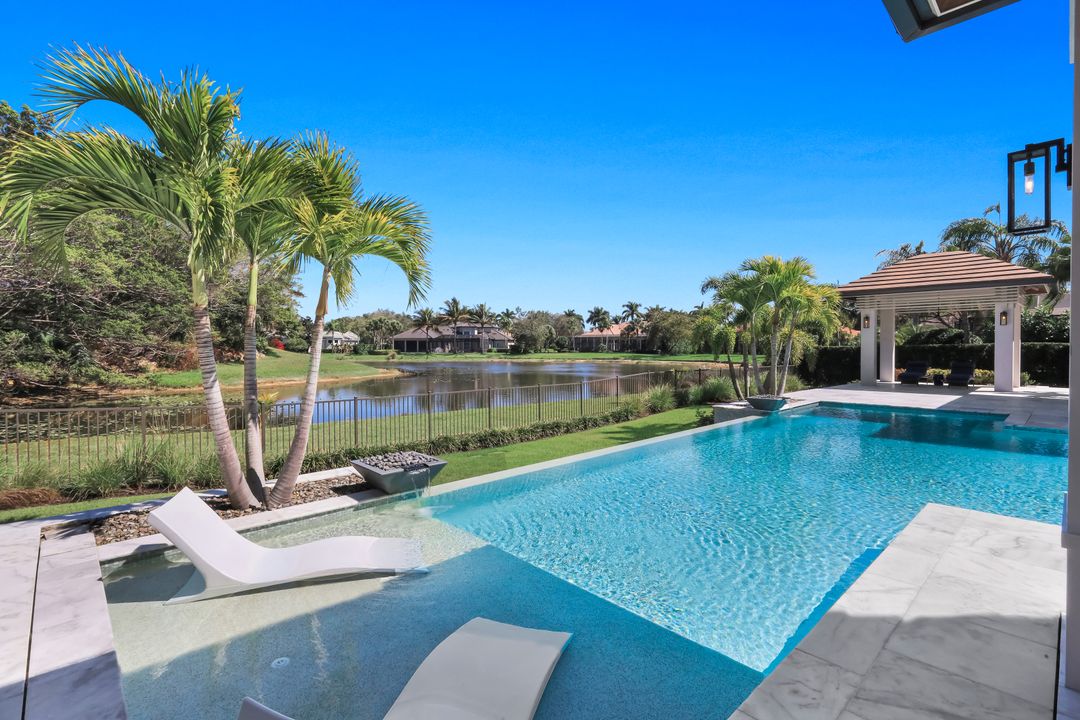 2818 Thistle Way, Naples, FL 34105