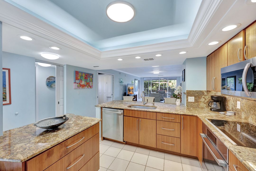 100 Stevens Landing Dr #101, Marco Island, FL 34145