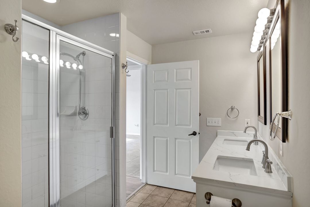 7965 Preserve Cir #732, Naples, FL 34119