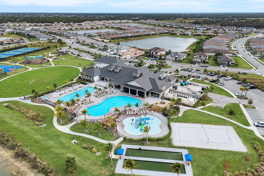 11212 Canopy Loop, Fort Myers, FL 33913