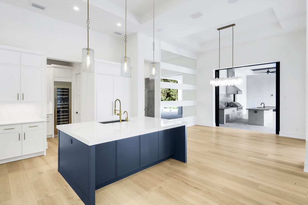 3891 Brynwood Dr, Naples, FL 34119