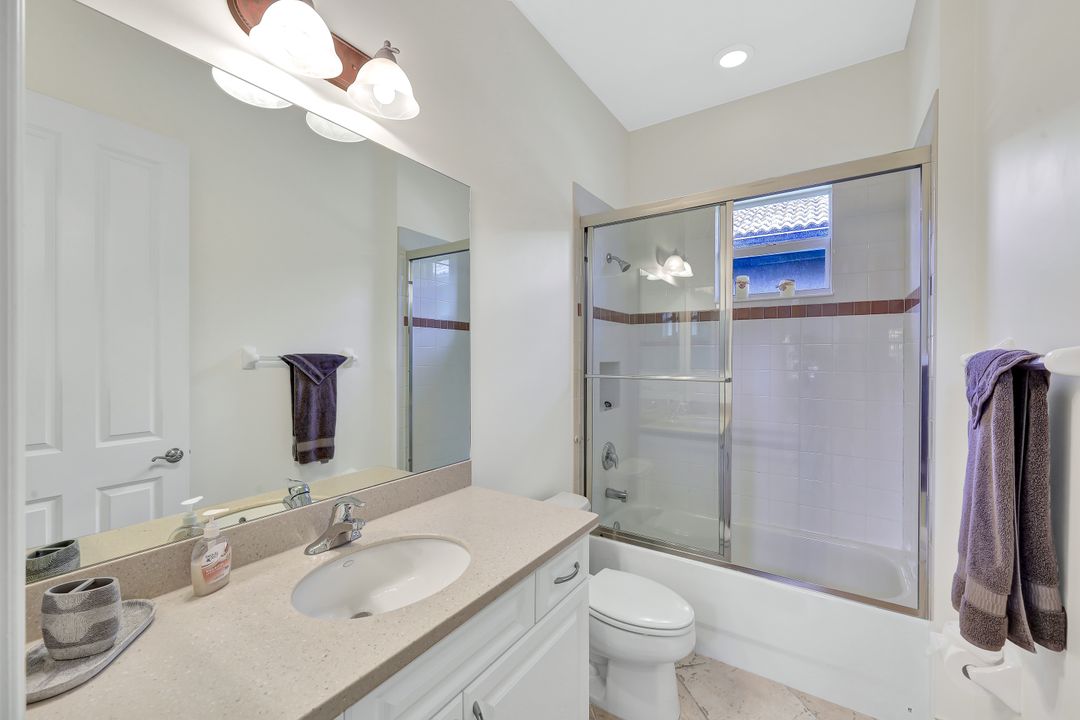 6172 Dogleg Dr, Naples, FL 34113