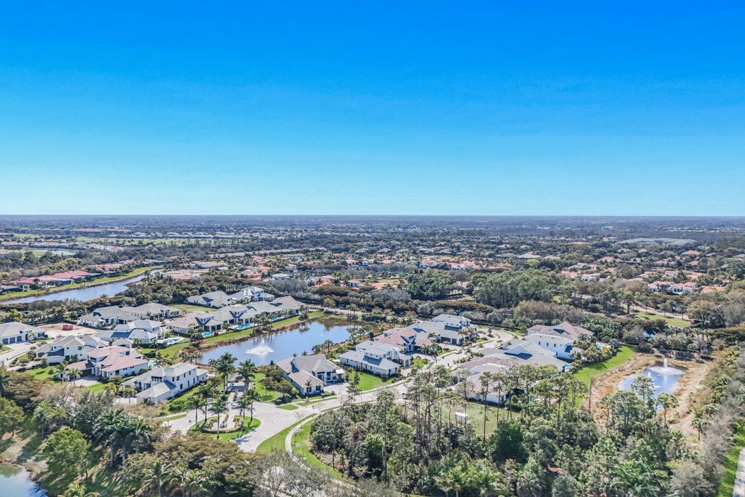 16716 Enclave Cir, Naples, FL 34110